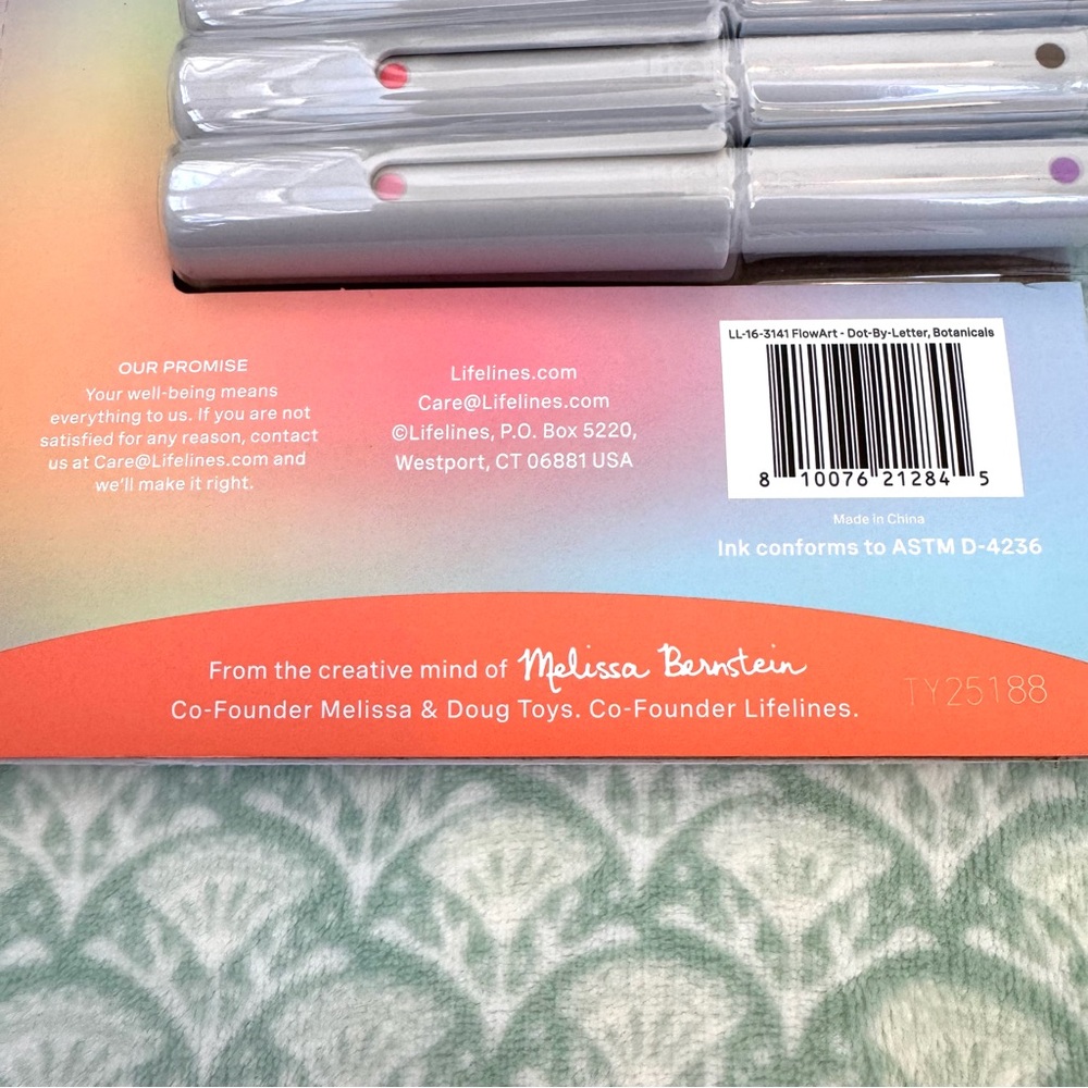 New Dot Art Kit. Includes Drawing Pad, Markers, and Instructions. FlowArt. - Picture 8 of 14